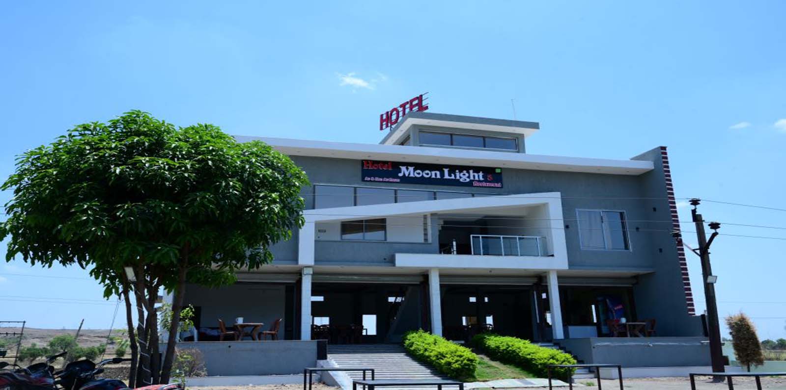 About Hotels Moonlight
